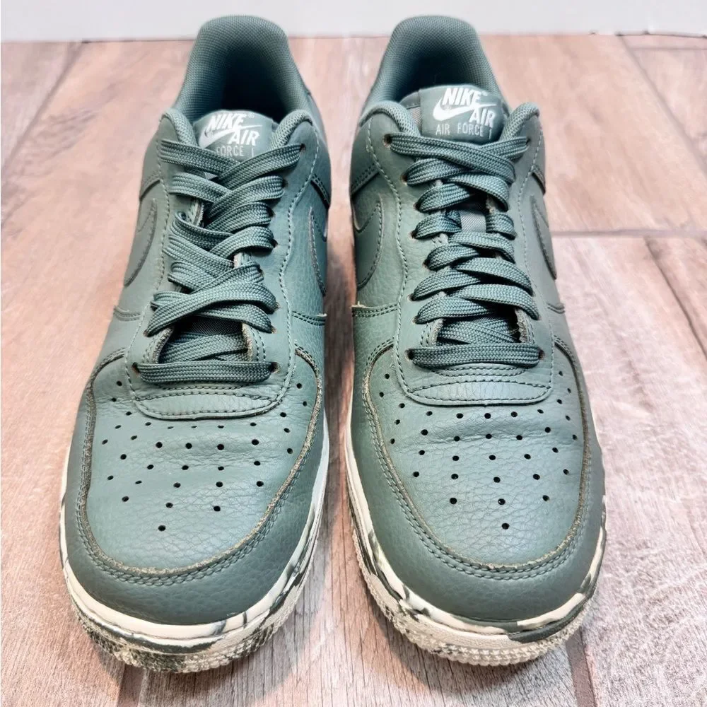Nike Men’s Air Force 1 '07 LV8 'Clay Green Marble' Sneakers Size 8 - Picture 2 of 9